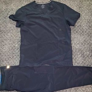 Men’s Cherokee infinity scrub set